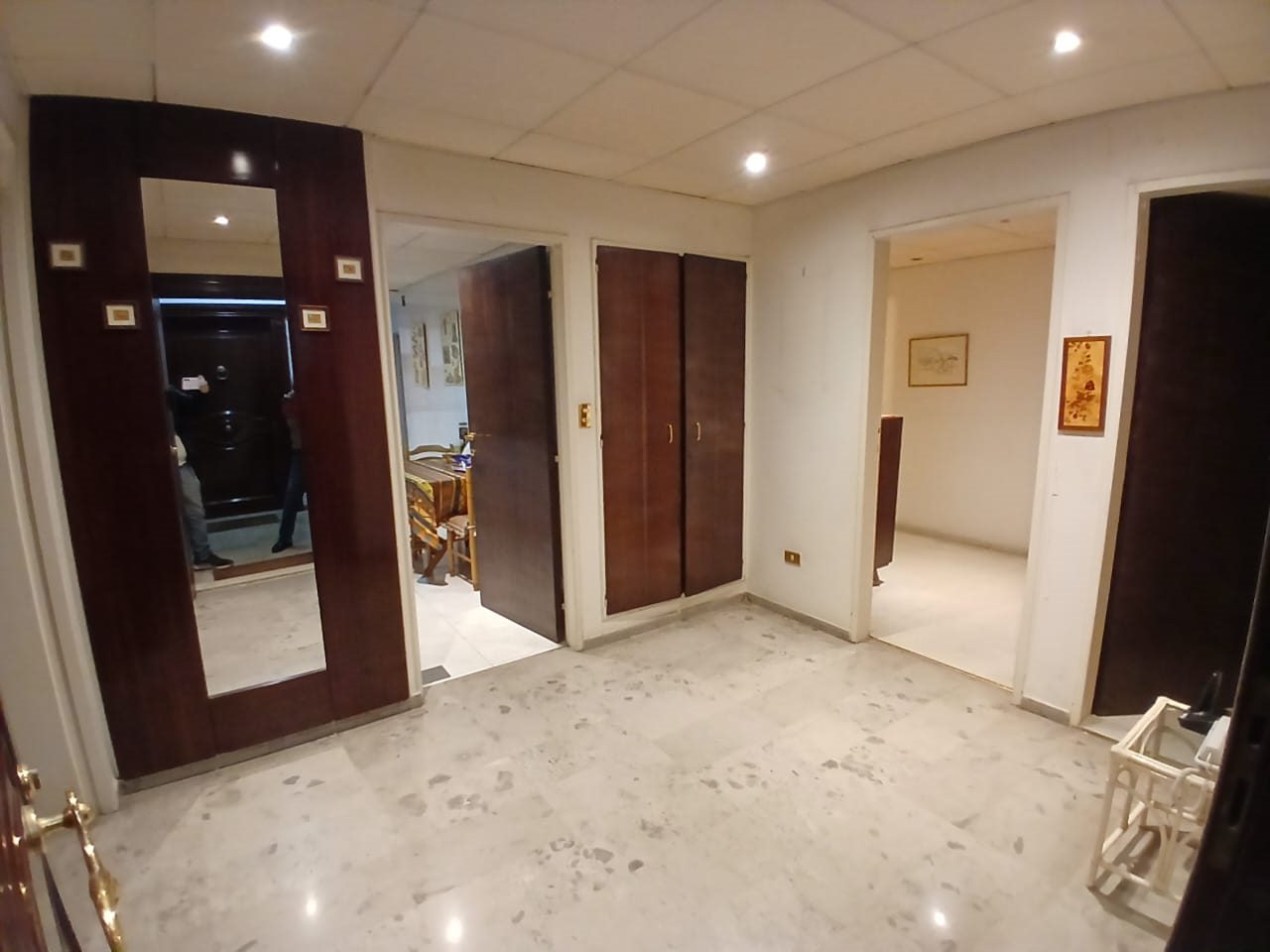 APARTMENT in Clemenceau