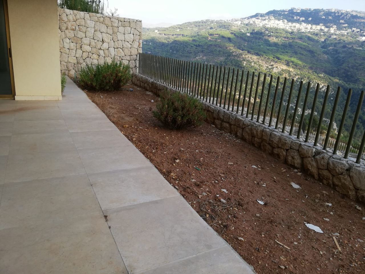 Apartment with a garden for sale in Monteverde, Metn