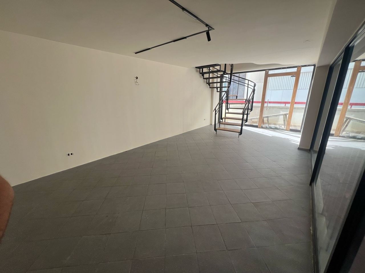 Office for sale in Kaslik, Keserwan