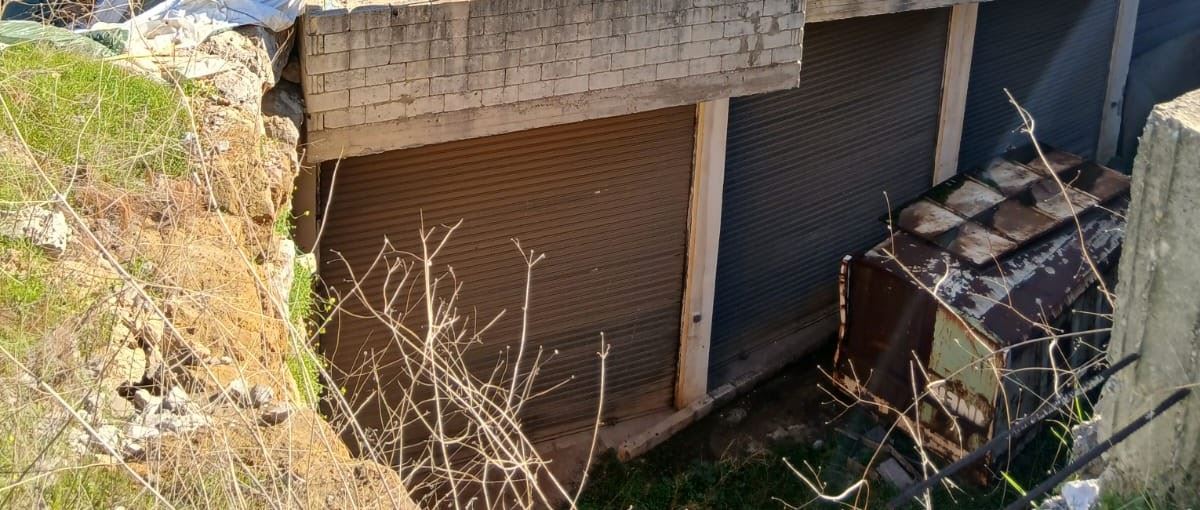 Building with a mountain view for sale in Bsalim, Metn