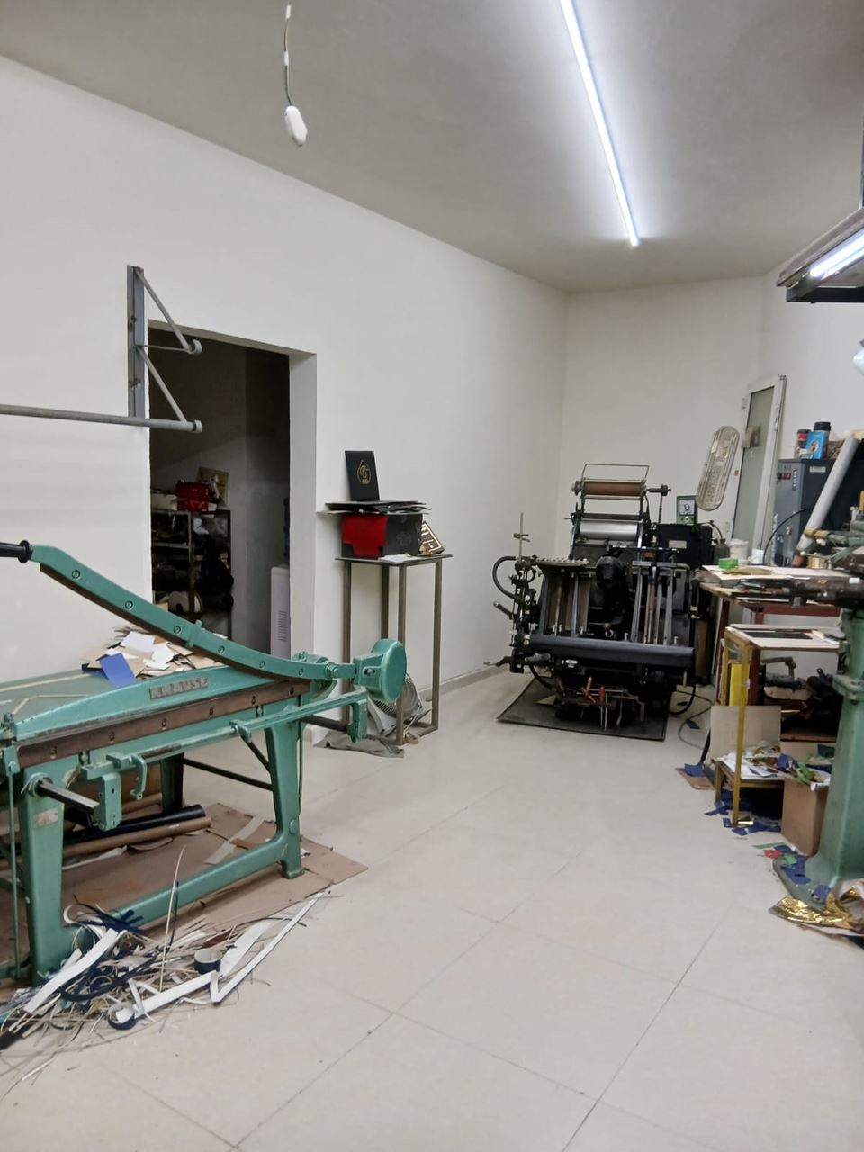 Store for sale in Bauchrieh, Metn