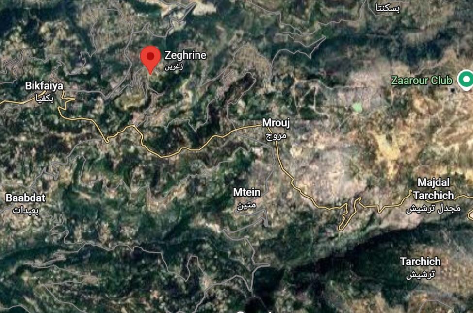 أرض بإطلالة على الجبل للبيع في زغرين، المتن