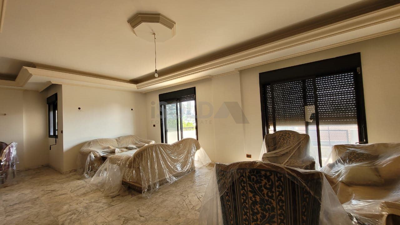 Sea-view apartment for sale in Aoukar, Metn
