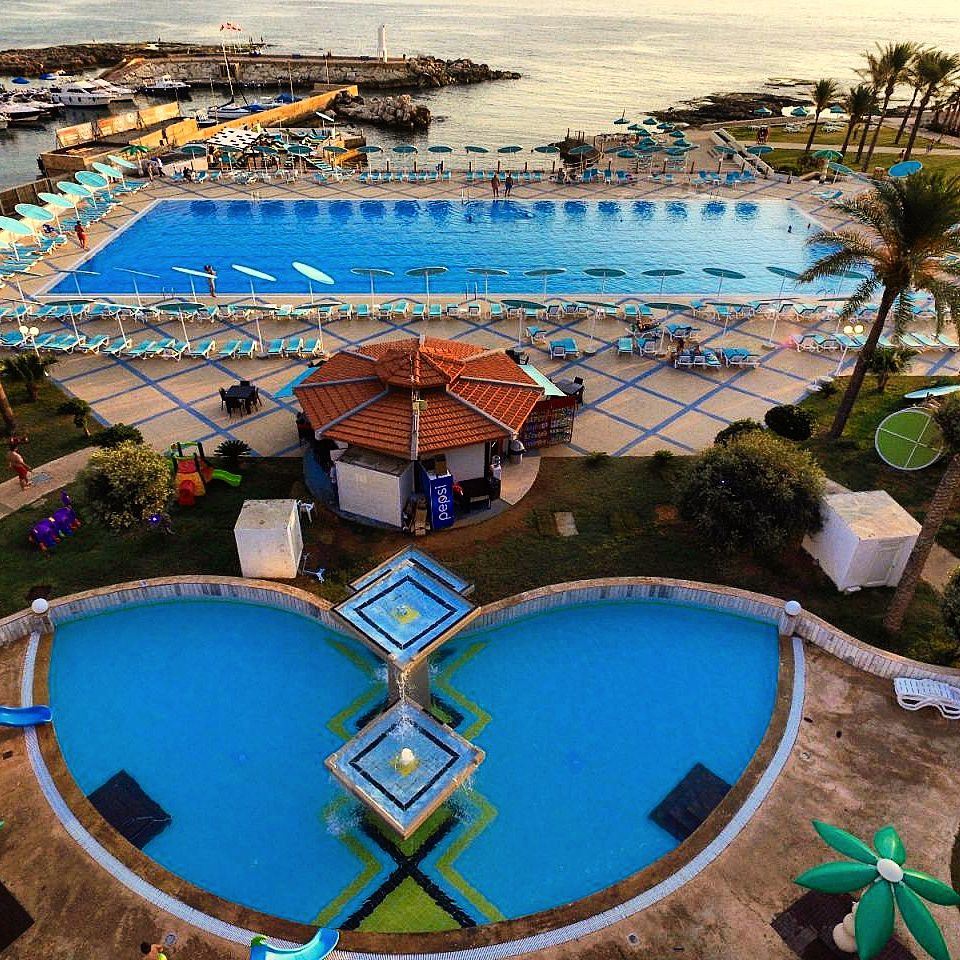 Sea-view chalet for sale in Batroun