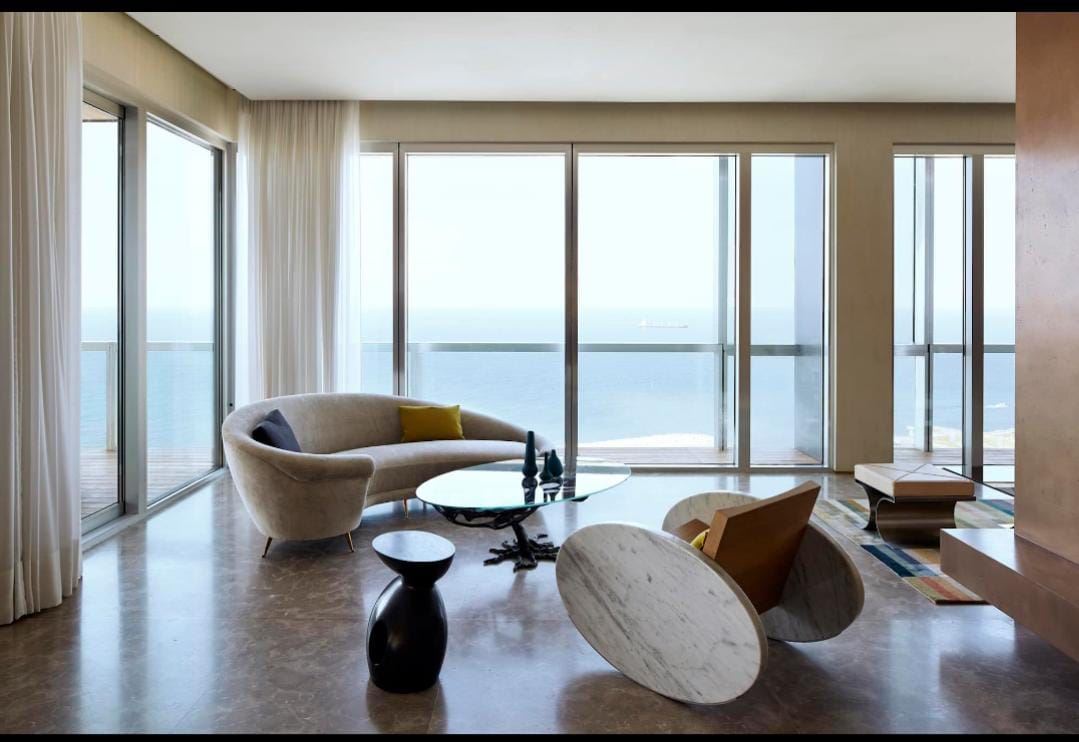 Sea-view apartment for sale in Ramlet El Bayda, Beirut