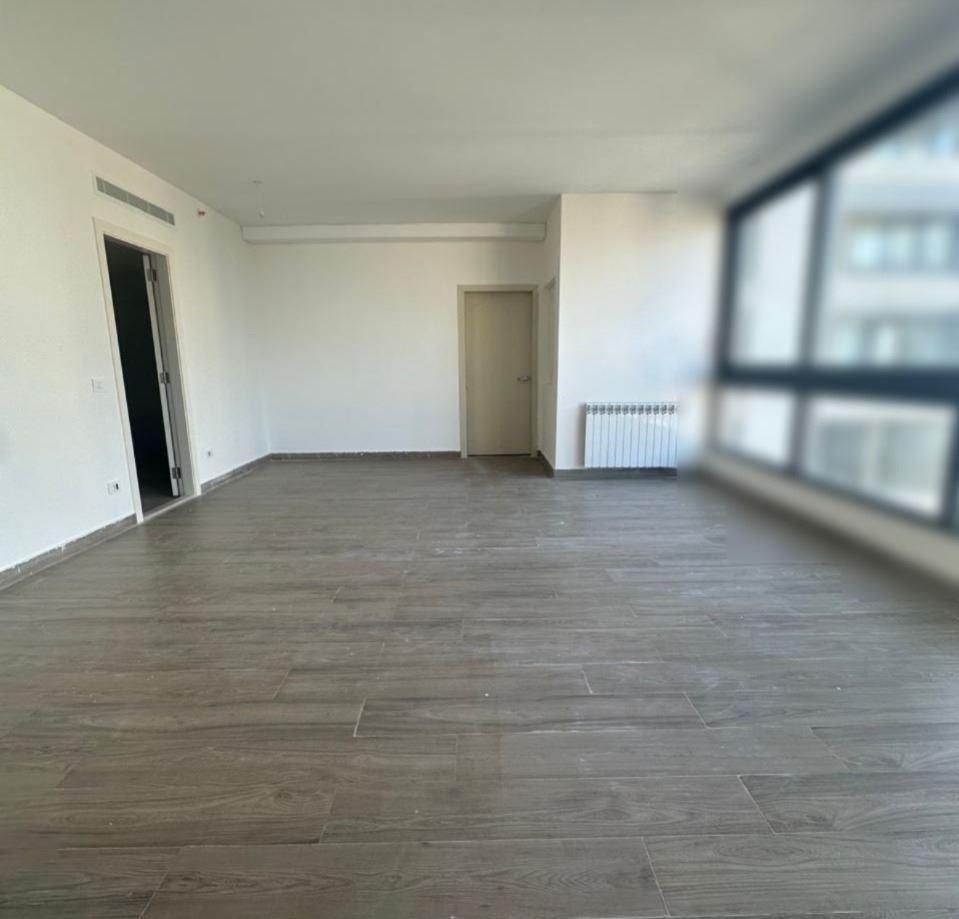 Apartment for rent in Ain el mrayseh, Beirut