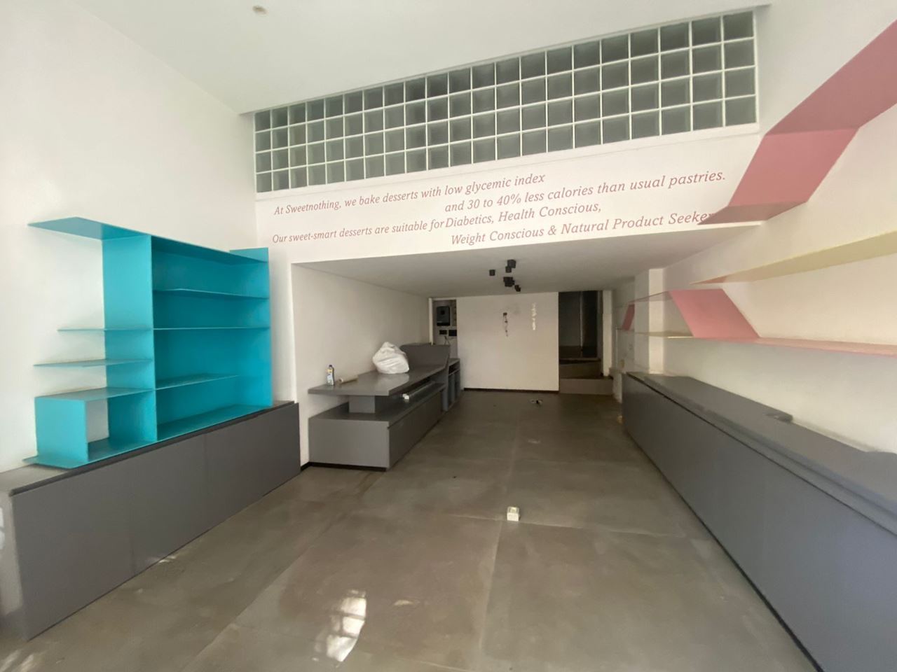 Store for rent in Tabaris, Beirut