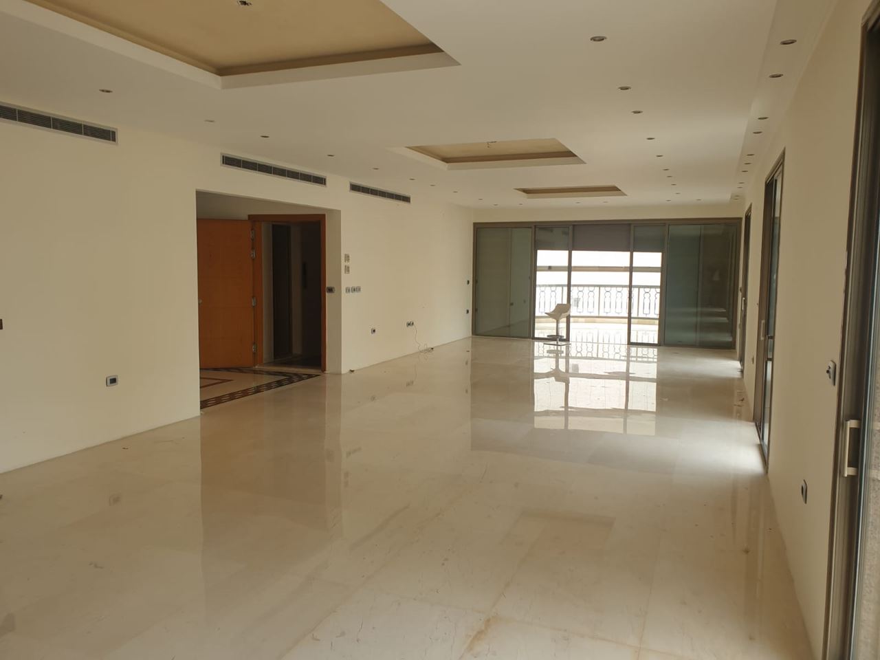 Apartment for sale in Ramlet El Bayda, Beirut