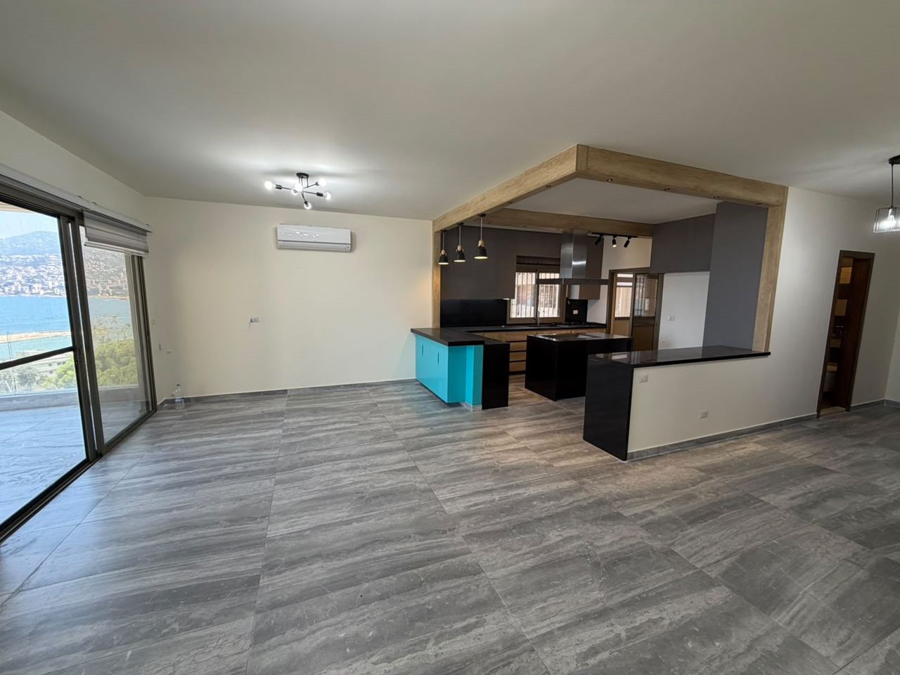 Sea-view apartment for rent in Kaslik, Keserwan