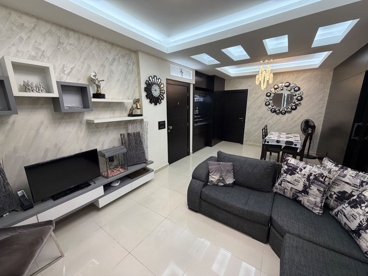 Furnished apartment for sale in Zouk mikhayel, Keserwan
