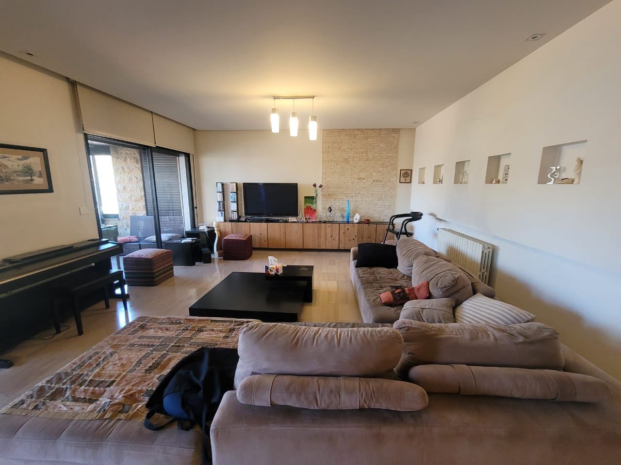 Apartment with a terrace for sale in Mar Takla, Baabda