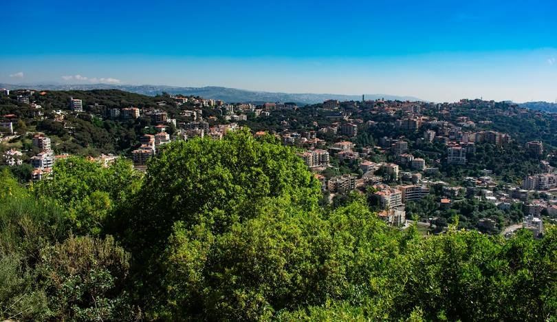 أرض بإطلالة على الجبل للبيع في برمانا، المتن