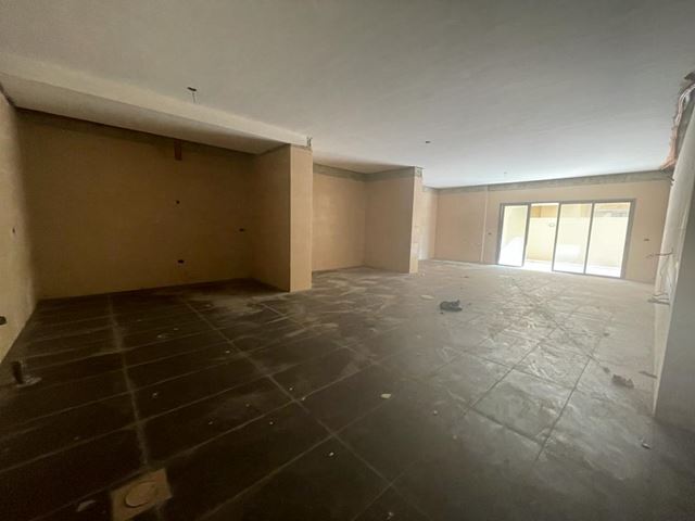 Apartment with a terrace for sale in Hazmieh, Baabda - photo 3
