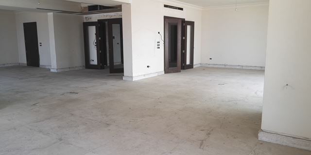 Sea-view apartment for sale in Ramlet El Bayda, Beirut - photo 2