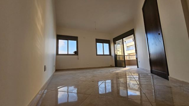 Apartment with a mountain view for sale in Blat, Jbeil - photo 2