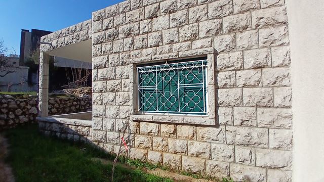 House with a terrace for sale in Faytroun, Keserwan - photo 3