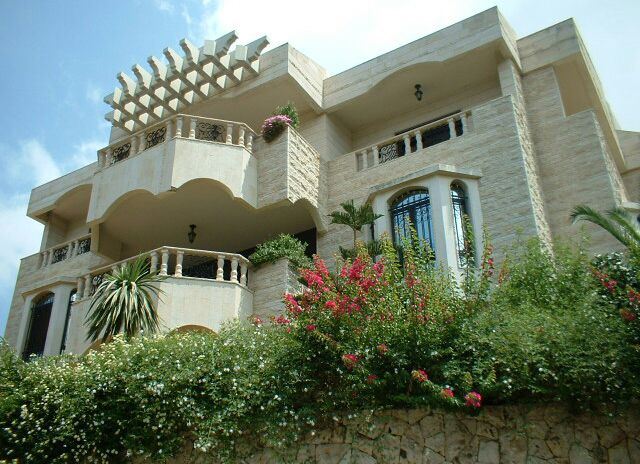 Sea-view villa for sale in Kornet Chehwen, Metn - photo 2