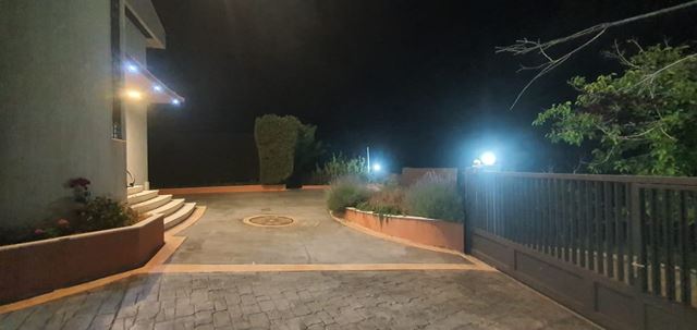 فيلا مع مسبح للبيع في ميروبا، كسروان - صورة 2