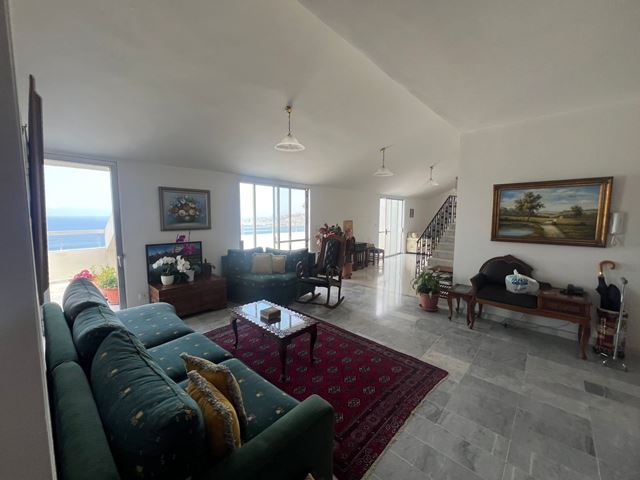 Sea-view apartment for sale in Jounieh, Keserwan