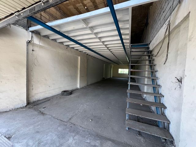 Store for rent in Zouk mosbe7, Keserwan