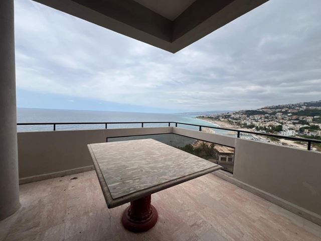 Furnished apartment for sale in Okaybe, Keserwan