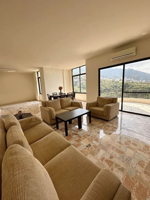 Sea-view apartment for sale in Chnaniir, Keserwan - photo 2