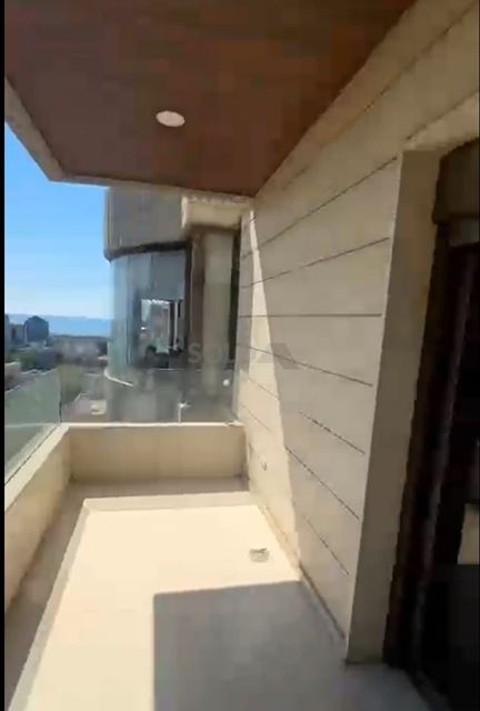 Sea-view apartment for sale in Dbaye, Metn - photo 2