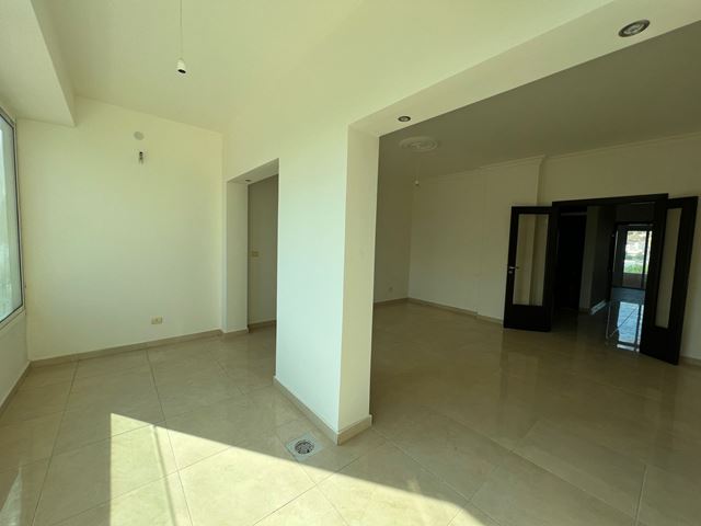 Sea-view apartment for sale in Jbeil - photo 3
