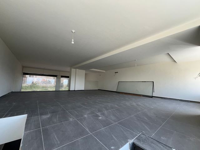 Store for sale in Jbeil - photo 3