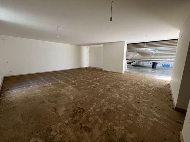 Store for sale in Aamchit, Jbeil