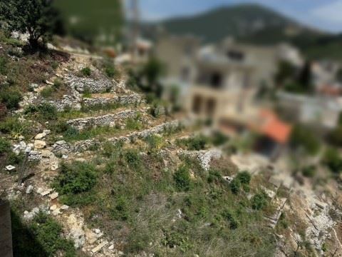 أرض بإطلالة على الجبل للبيع في فتقا، كسروان - صورة 2