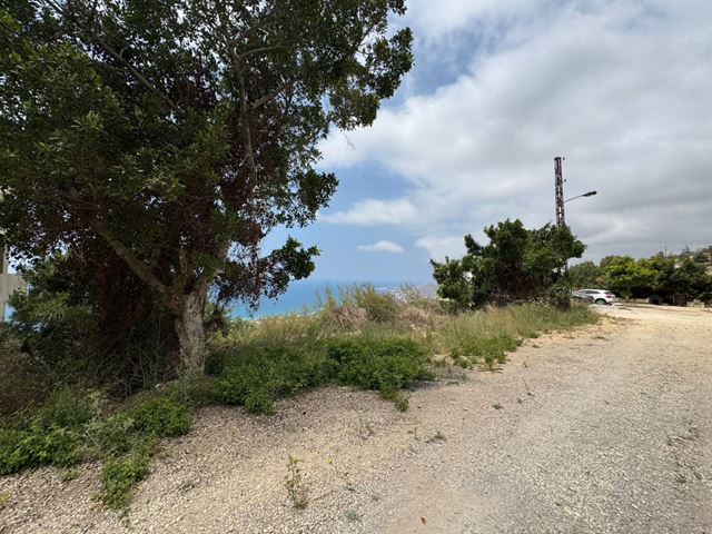 Sea-view land for sale in Fidar, Jbeil - photo 2