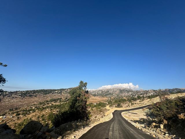 Land with a mountain view for sale in Mechmech, Jbeil - photo 2