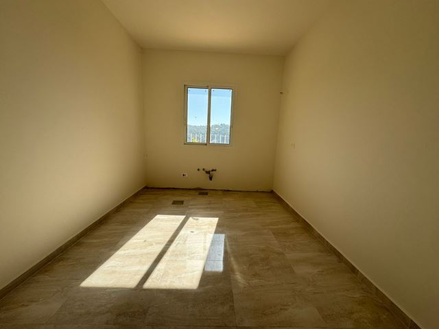 Sea-view apartment for sale in Breij, Jbeil - photo 2
