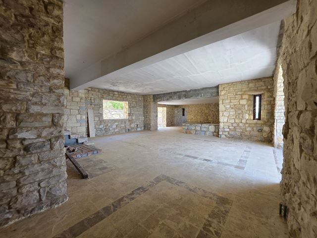 Villa with a garden for sale in Lehfed, Jbeil - photo 2