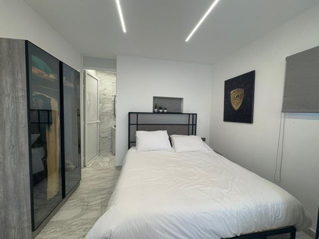 Sea-view chalet for sale in Halat, Jbeil - photo 3