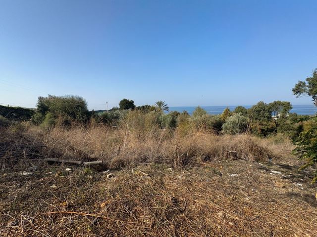 Sea-view land for sale in Berbara, Jbeil - photo 2