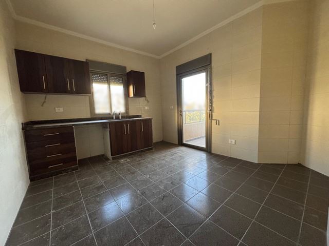 Apartment with a terrace for sale in Jbeil - photo 2