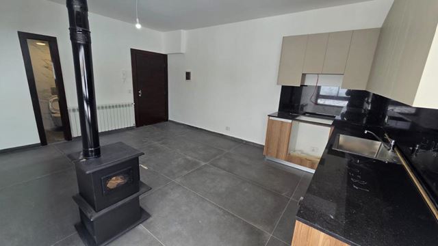 Chalet with a mountain view for sale in Laklouk, Jbeil - photo 2