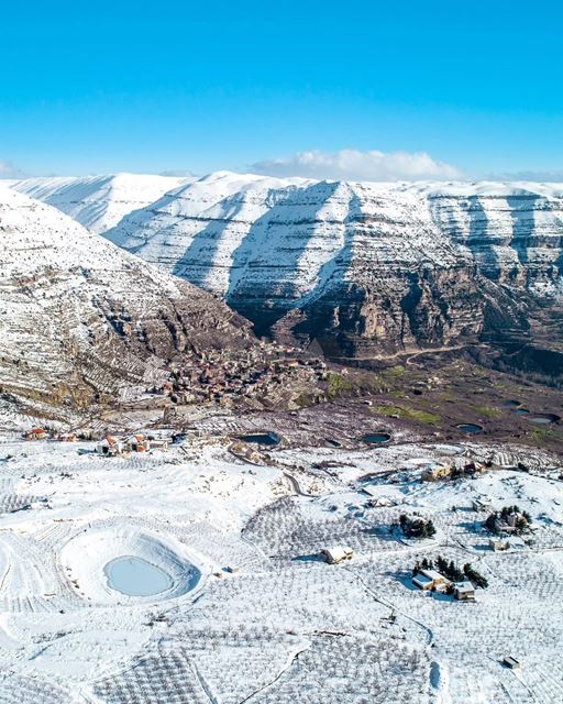 Land with a mountain view for sale in Laklouk, Jbeil - photo 3