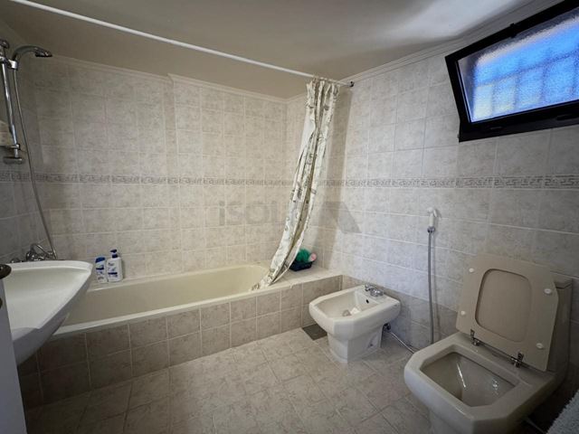 Sea-view villa for sale in Aannaya, Jbeil - photo 3
