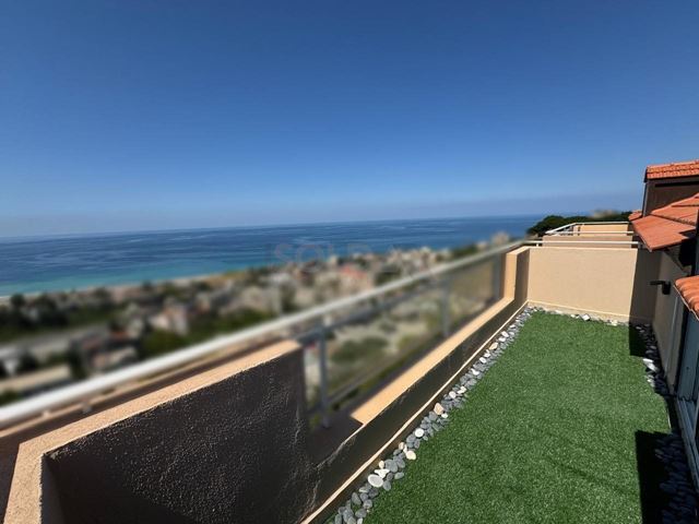 Apartment with a terrace for sale in Halat, Jbeil - photo 2