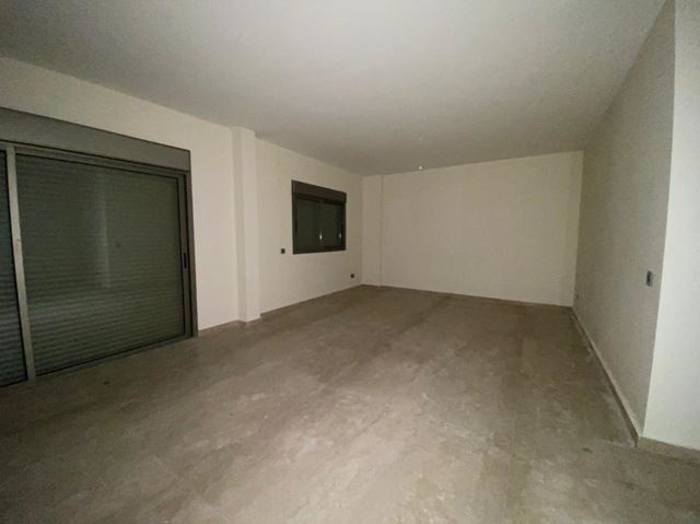 Apartment with a terrace for sale in Mazraat yachouh, Metn - photo 2