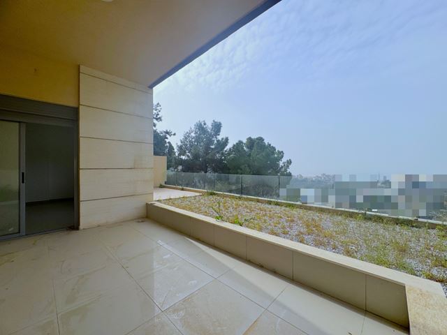 Sea-view apartment for sale in Tilal Ain Saade,, Metn