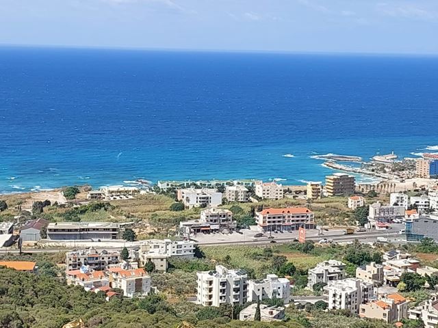 Sea-view land for sale in Batroun - photo 2