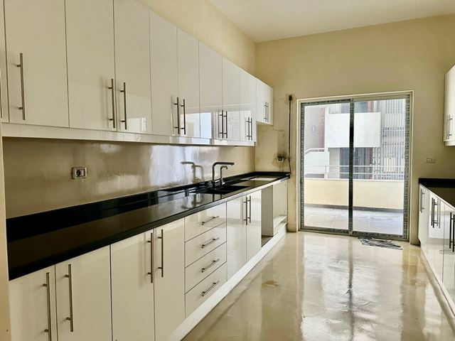 Apartment for sale in Achrafieh, Beirut - photo 3