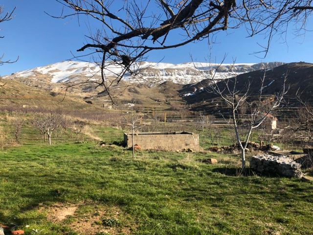 أرض بإطلالة على الجبل للبيع في الزعرور، المتن - صورة 3