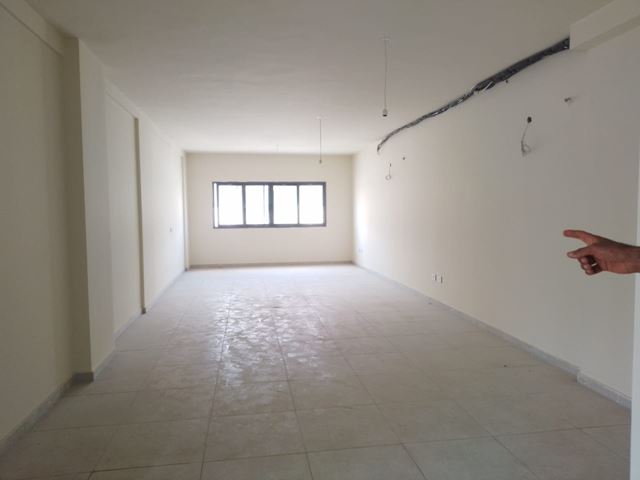 Office for rent in Mazraat yachouh, Metn