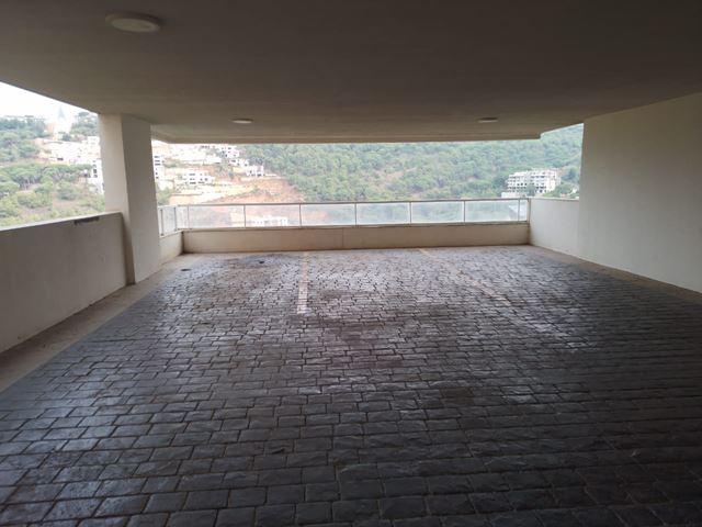 Apartment with a mountain view for sale in Mansourieh, Metn - photo 3