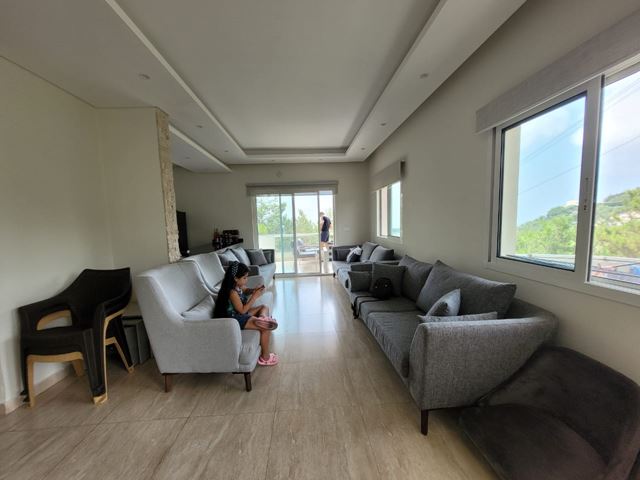 Sea-view apartment for sale in Kornet Chehwen, Metn - photo 3